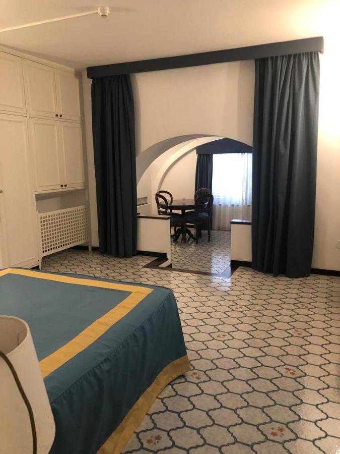 Hotel Residence Villa Igea Capri Exterior photo